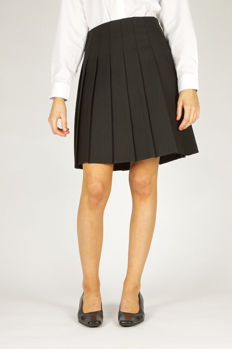 Black pleated skirt uk clearance